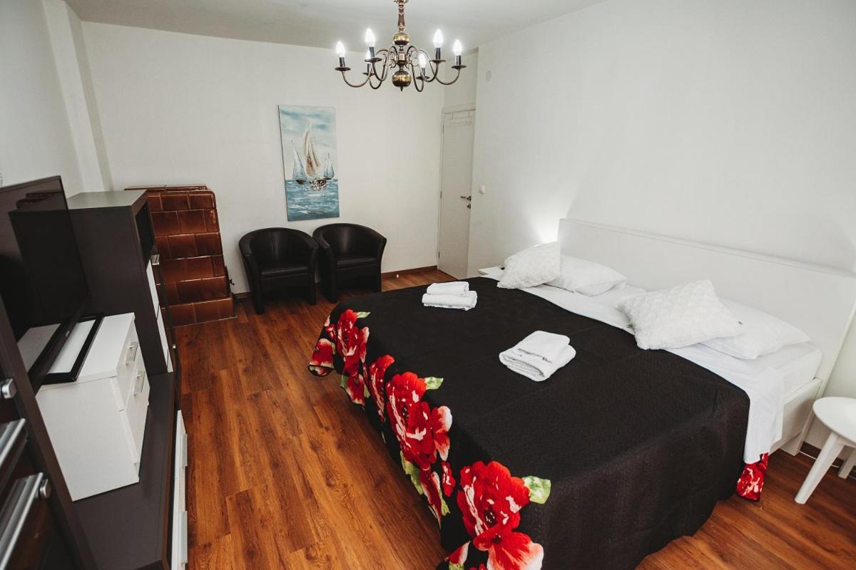 Double And Single S Apartments Ζαντάρ Εξωτερικό φωτογραφία