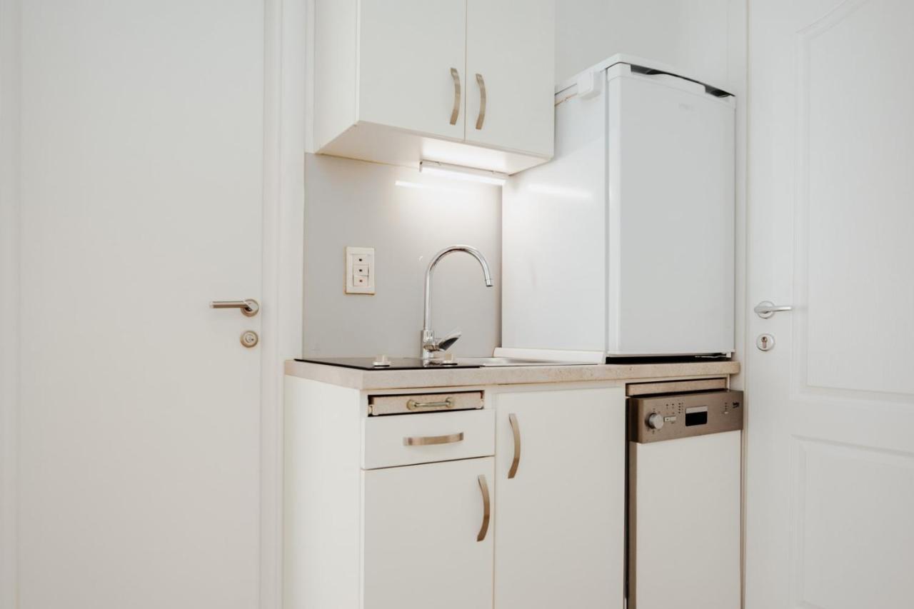Double And Single S Apartments Ζαντάρ Εξωτερικό φωτογραφία